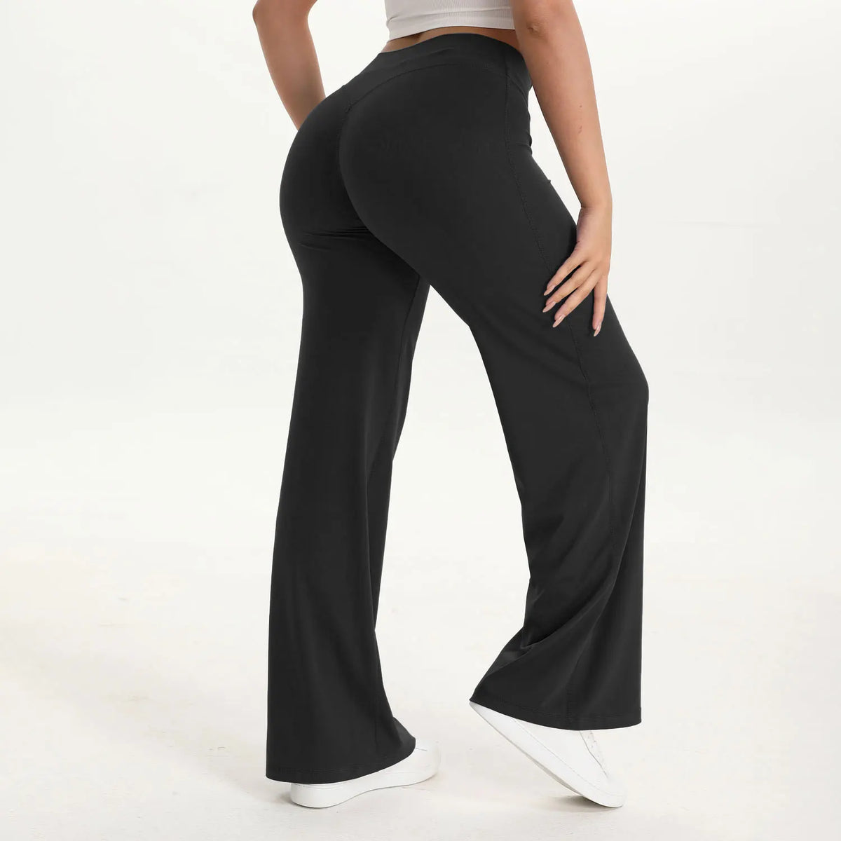 SoftMotion Straight-Leg Pant in Midnight Black